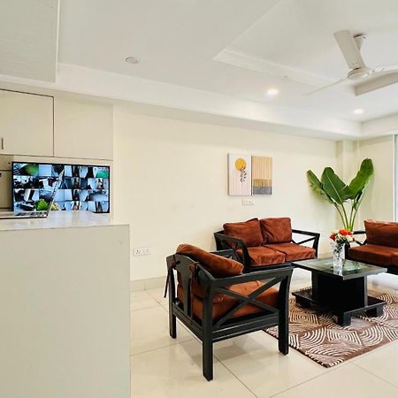 Bluo Studio5 Golf Course Road - Gym, Terrace Garden Gurgaon Bagian luar foto