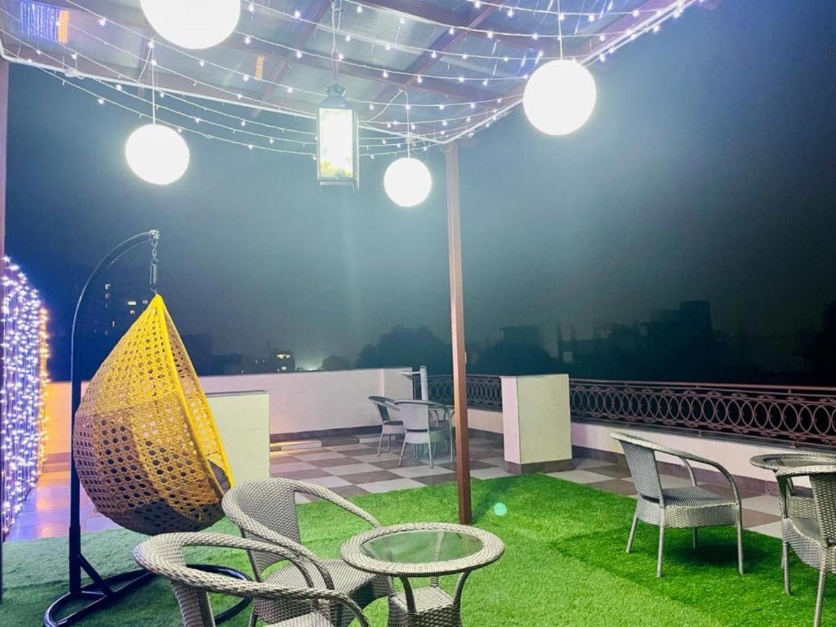 Bluo Studio5 Golf Course Road - Gym, Terrace Garden Gurgaon Bagian luar foto