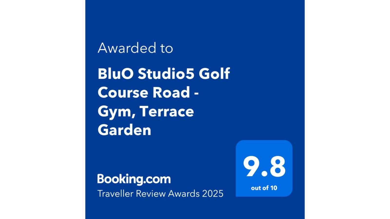 Bluo Studio5 Golf Course Road - Gym, Terrace Garden Gurgaon Bagian luar foto